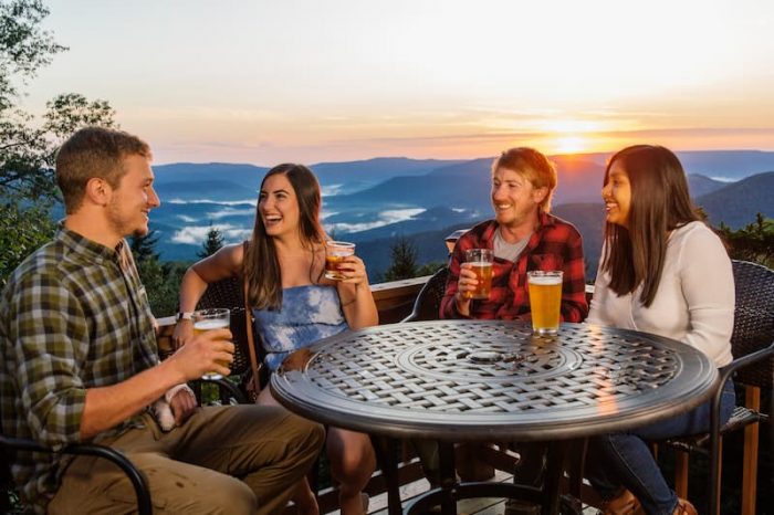 snowshoe dining